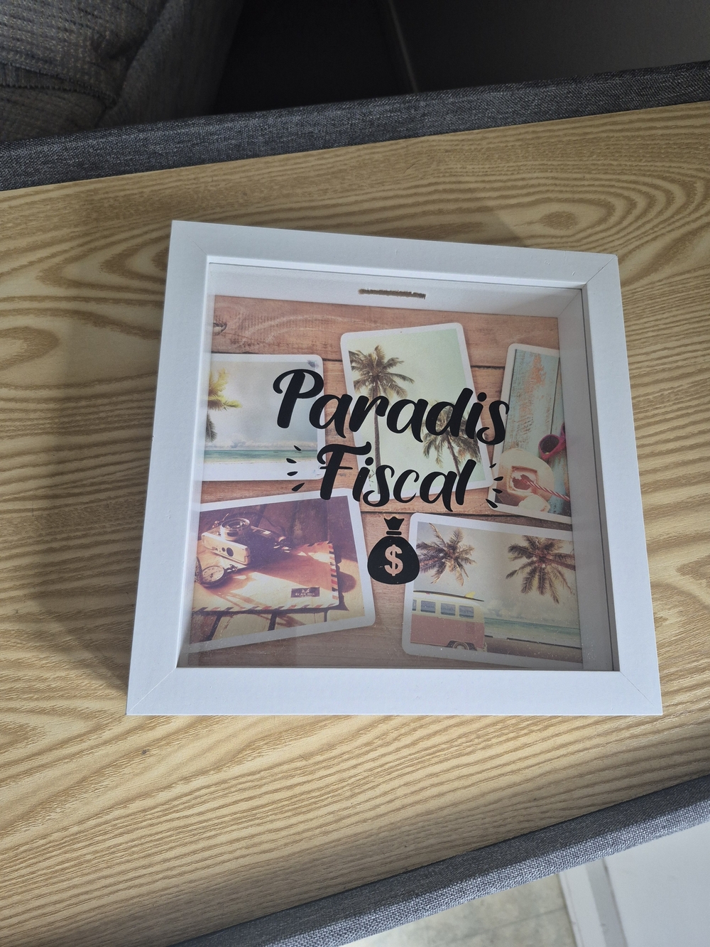 White 'Paradis Fiscal' Decorative Bank Box